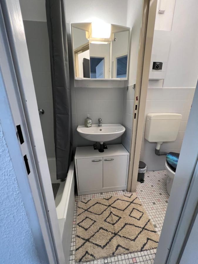 Deniz'S Serviced Apartment. Niederaula Exteriör bild